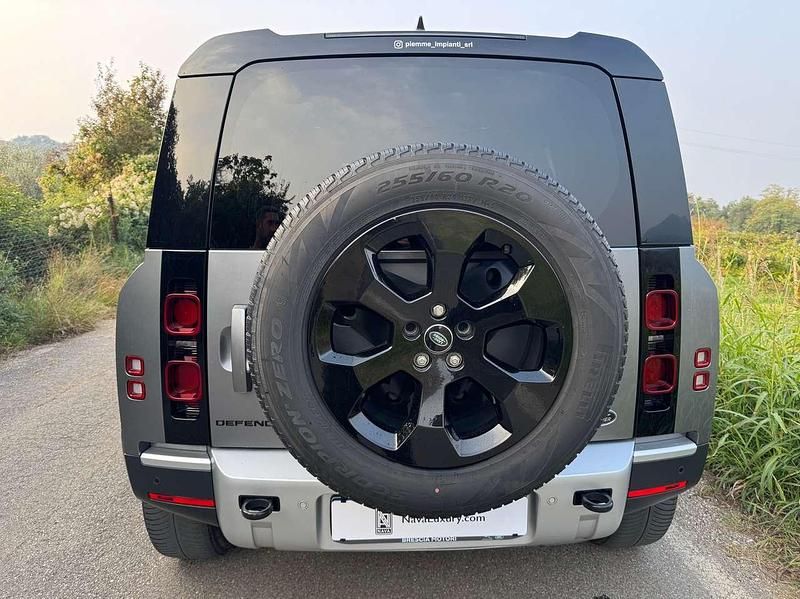 Usata Land Rover Defender SE 249 CV (183 kW) 2023 Eiger grey SUV