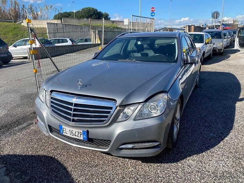 Usata Mercedes E350 Executive 231 CV (169 kW) 2013 Grigio Berlina
