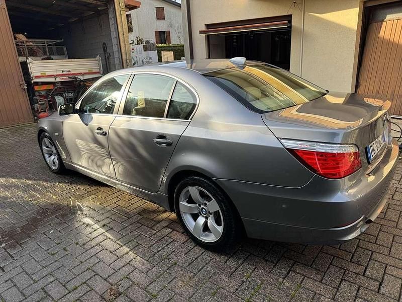 Usata BMW 520 163 CV (119 kW) 2004 Grigio Berlina