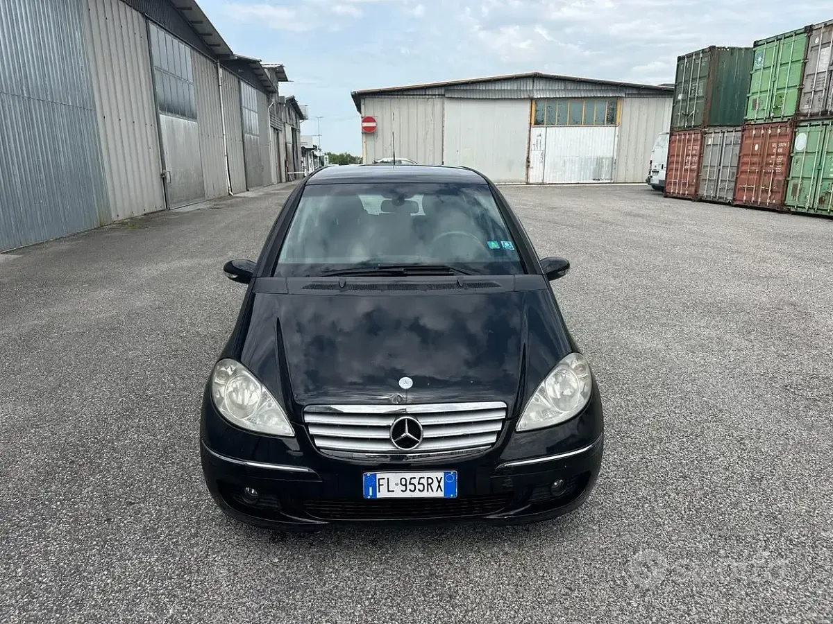 Usata Mercedes A180 Avantgarde 109 CV (80 kW) 2008 Nero Berlina