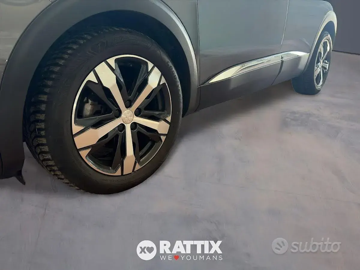 Usata Peugeot 3008 Allure 131 CV (96 kW) 2021 Grigio platinum SUV