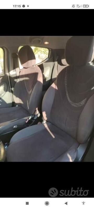 Usata Lancia Ypsilon 95 CV (69 kW) 2012 Grigio Utilitaria