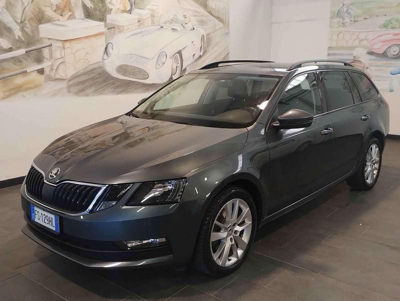 Grigio Usata 2018 Skoda Octavia Ambition Station wagon | 13.900 € (Cara) - Immagine 1/3
