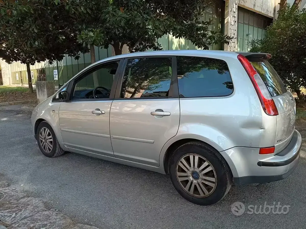 Usata Ford C-MAX Ghia 116 CV (85 kW) 2006 Grigio Monovolume