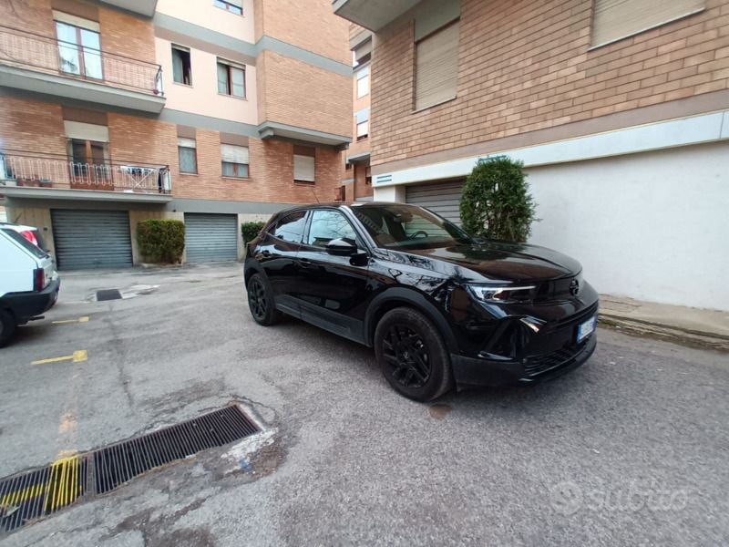 Usata Opel Mokka 101 CV (74 kW) 2022 Nero SUV