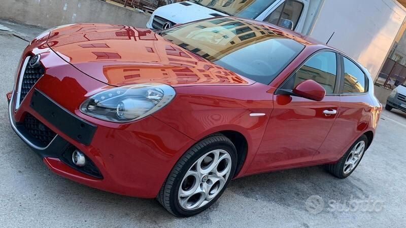 Usata 2020 Alfa Romeo Giulietta Due volumi | 12.900 € (Super prezzo) - Immagine 1/4
