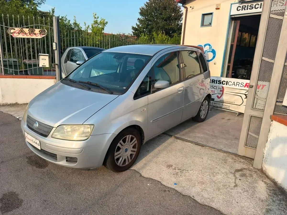 Usata Fiat Idea 69 CV (50 kW) 2007 Grigio Monovolume