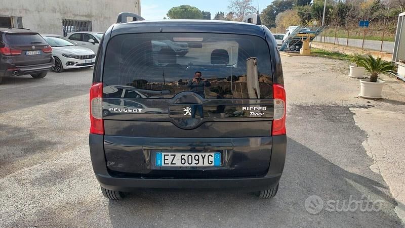 Usata Peugeot Bipper Outdoor 75 CV (55 kW) 2015 Nero Monovolume