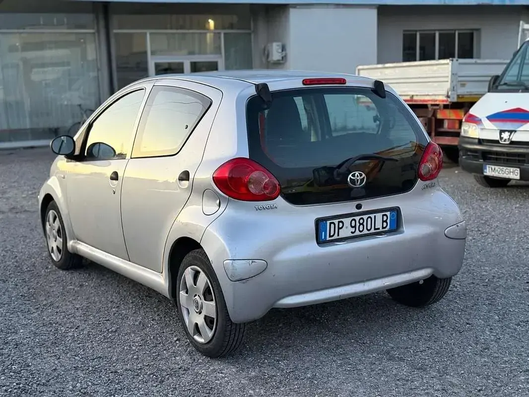 Usata Toyota Aygo 68 CV (50 kW) 2008 Utilitaria