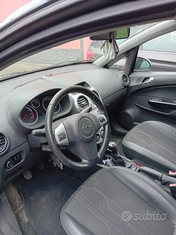 Usata Opel Corsa 80 CV (58 kW) 2013 Utilitaria