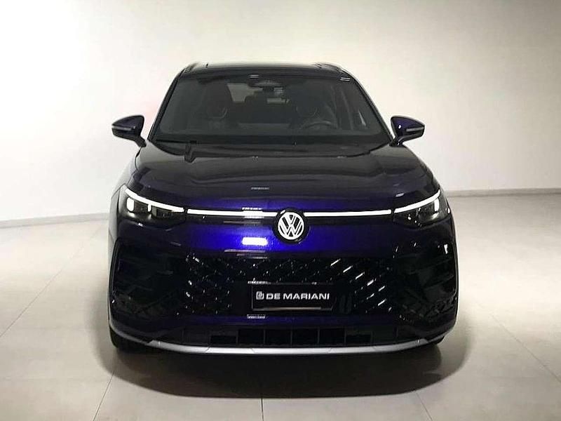 Usata VW Tayron R-line Plus 150 CV (110 kW) 2025 Ultraviolet SUV