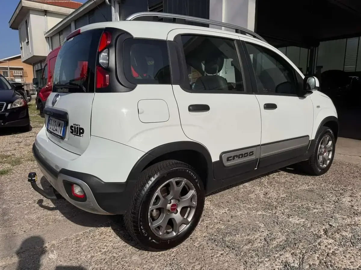 Usata Fiat Panda Cross Cross 95 CV (69 kW) 2015 Bianco Utilitaria