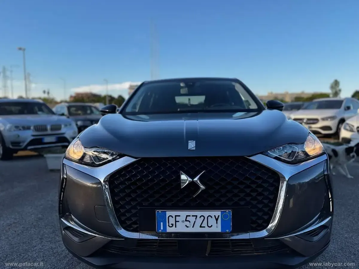 Usado DS Automobiles DS3 Crossback 131 CV (96 kW) 2021 Gris SUV