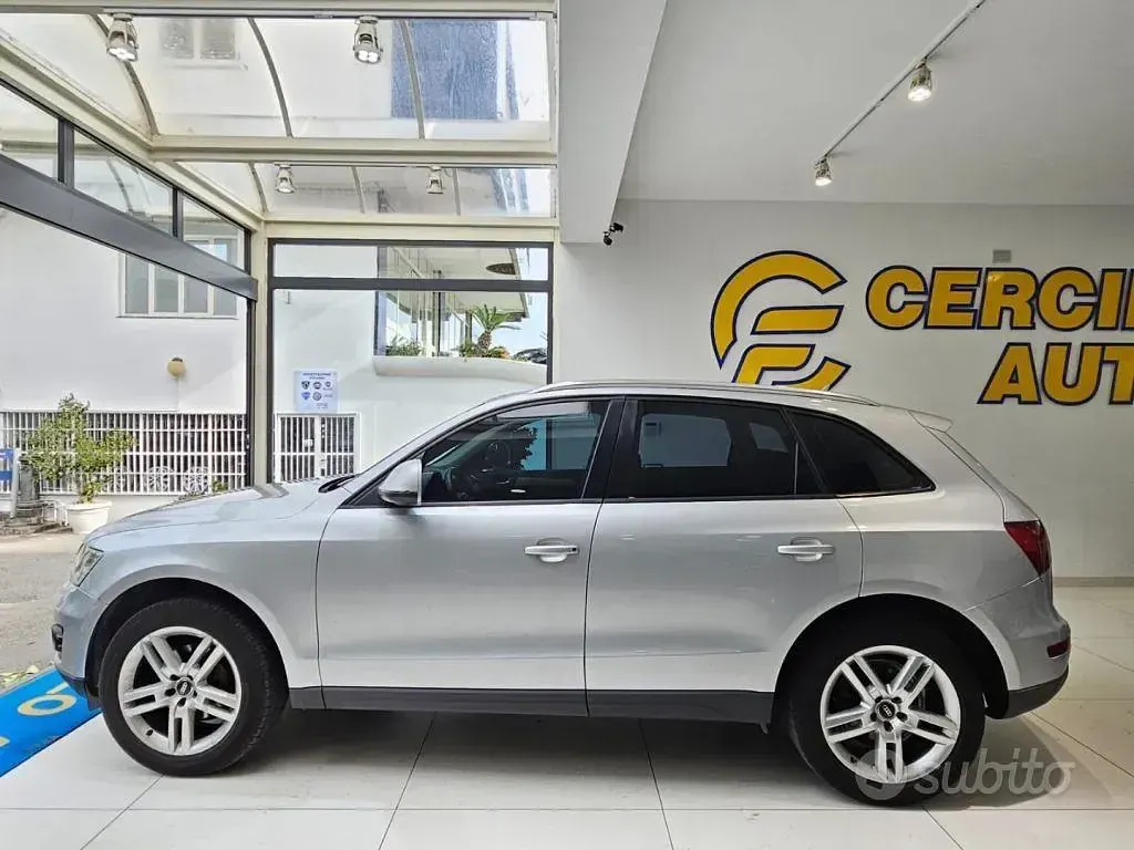 Usata Audi Q5 170 CV (125 kW) 2009 Grigio metallizzato SUV