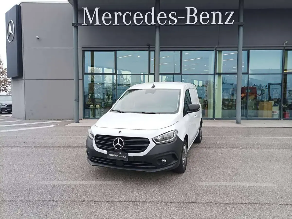 Gebraucht Mercedes Citan 112 116 PS (85 kW) 2022 Weiß Van