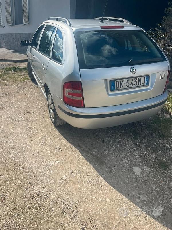 Usata Skoda Fabia 75 CV (55 kW) 2007 Grigio Station wagon