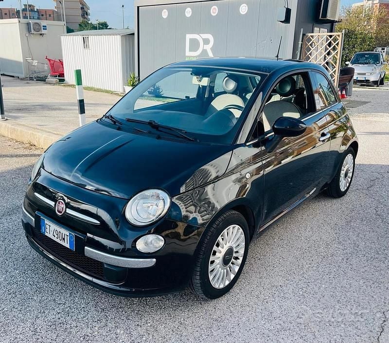 Nero Usata 2014 Fiat 500 Due volumi | 4900 € (Ottimo prezzo) - Immagine 1/4