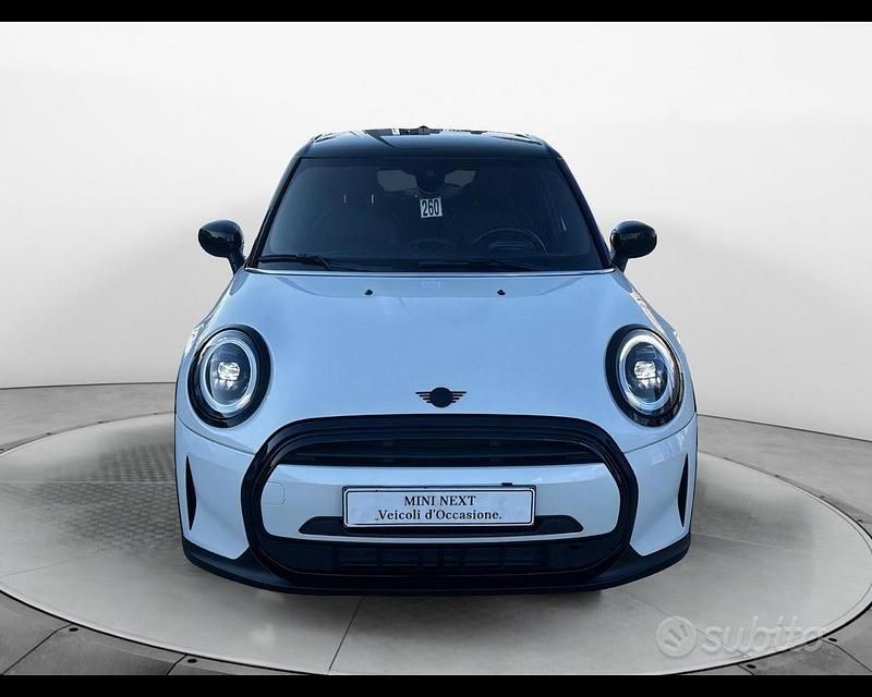 Usata Mini Cooper Business 136 CV (100 kW) 2023 Nanuq white Utilitaria