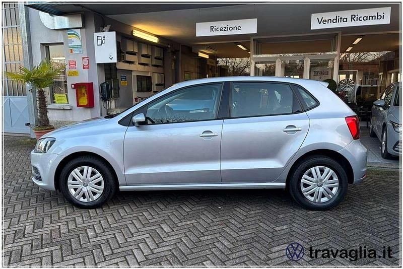 Usata VW Polo Trendline 60 CV (44 kW) 2015 Argento Berlina