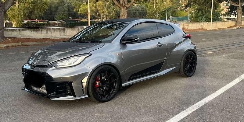 Usata Toyota Yaris 280 CV (205 kW) 2025 Berlina