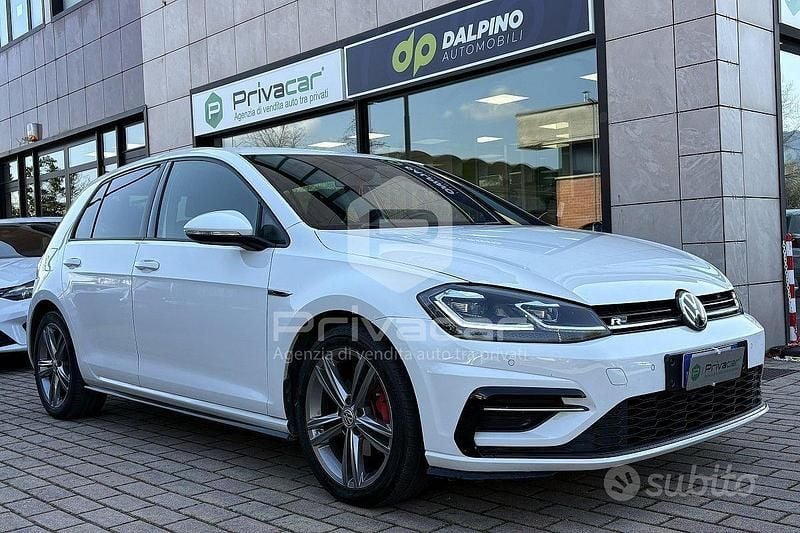 Usata VW Golf VII Sport 116 CV (85 kW) 2019 Bianco Utilitaria