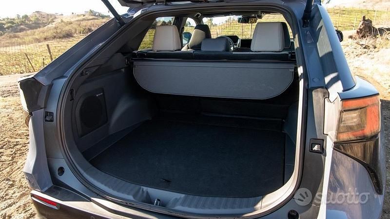 Usata Subaru Solterra 160 kW (218 CV) 2023 Blu SUV