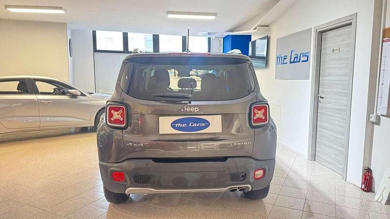 Usata Jeep Renegade Limited 140 CV (102 kW) 2016 Grigio SUV