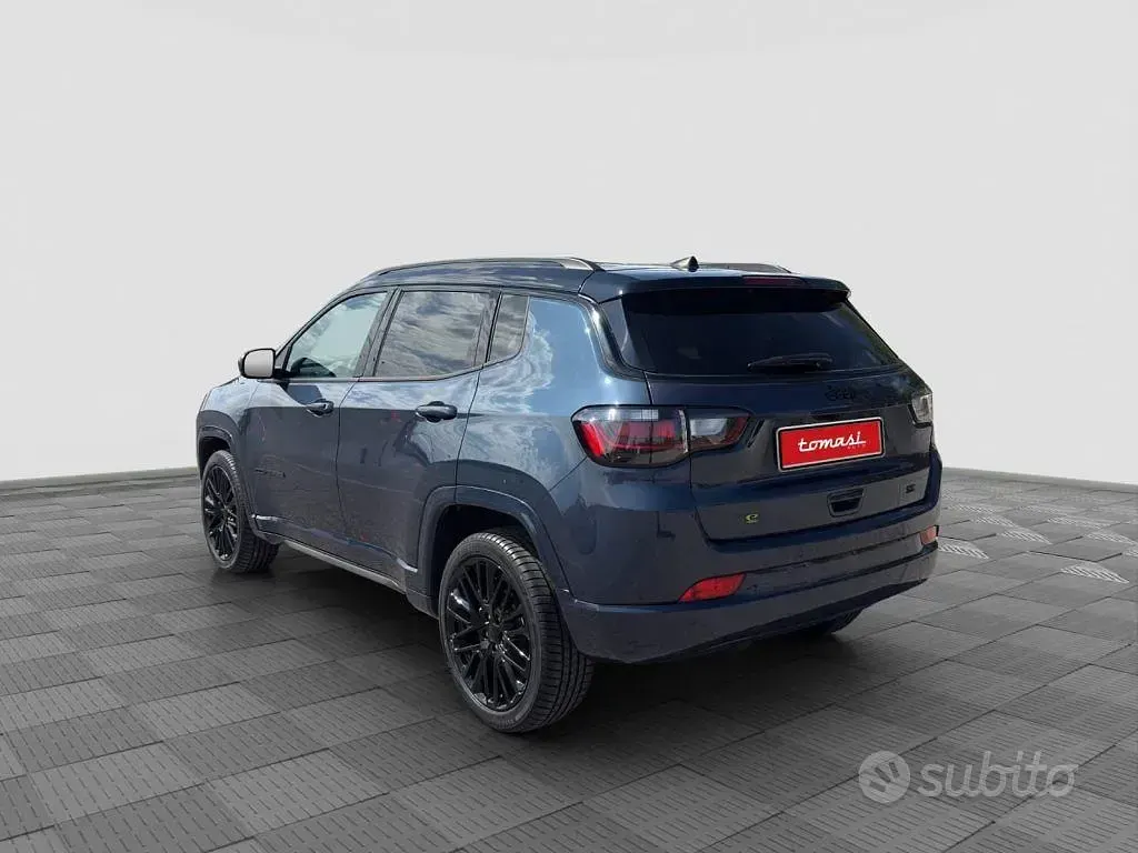 Usata Jeep Compass 131 CV (96 kW) 2023 Blue shade con tetto nero SUV