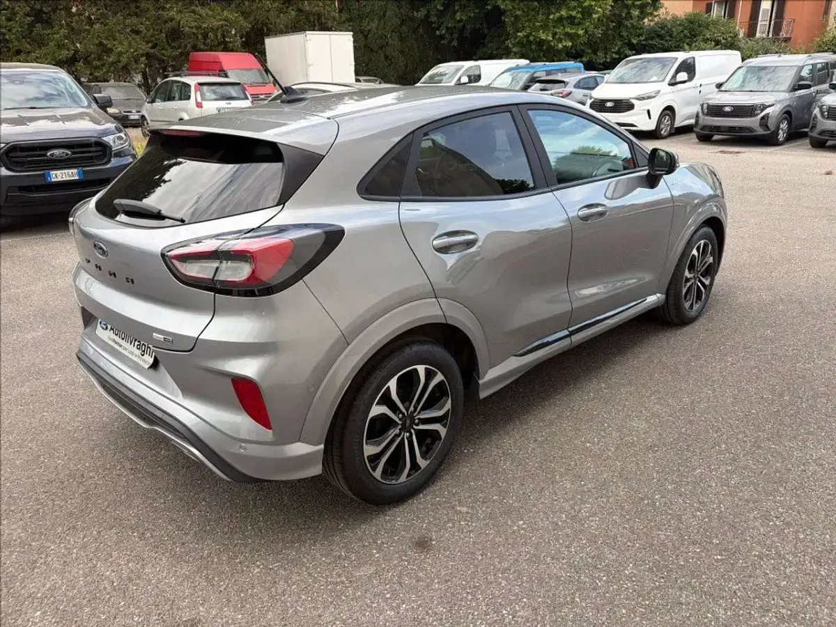 Usata Ford Puma ST-Line 125 CV (91 kW) 2020 Solar silver SUV