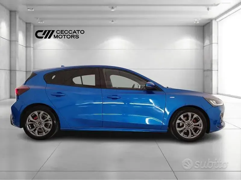 Usata Ford Focus ST-Line 125 CV (91 kW) 2025 Blu Berlina