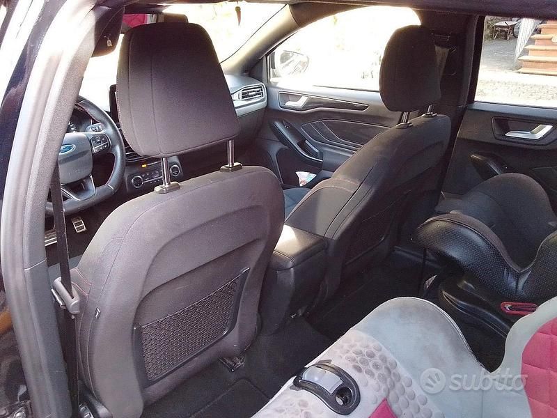 Usata 2019 Ford Focus Station wagon | 16.000 € (Buon prezzo) - Immagine 1/4