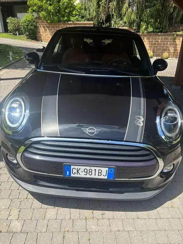 Usata Mini Cooper Cabriolet 136 CV (100 kW) 2019 Nero Cabrio