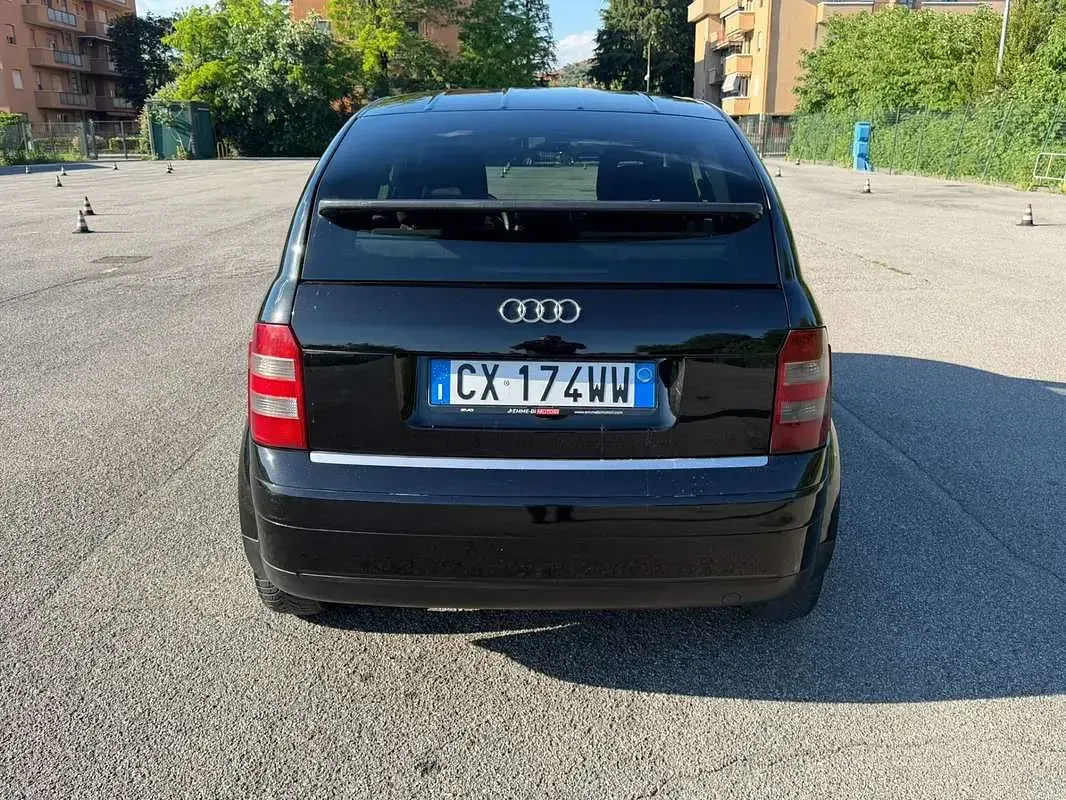 Usata Audi A2 Ambiente 75 CV (55 kW) 2005 Nero Utilitaria