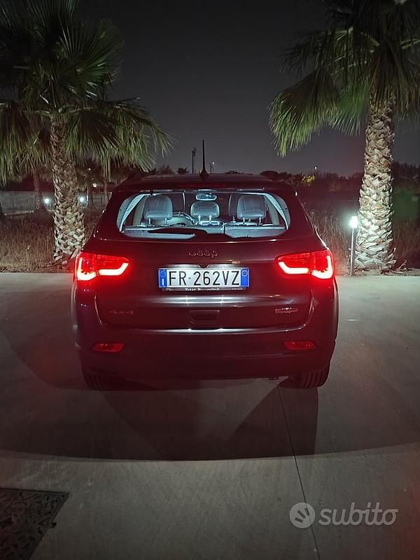 Usata Jeep Compass 140 CV (102 kW) 2018 Grigio SUV