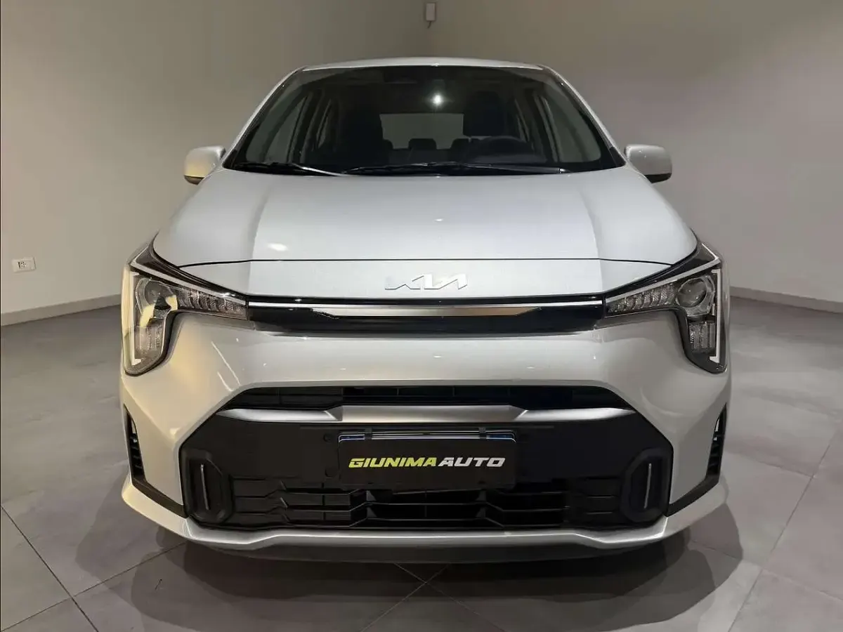 Usata Kia Picanto 63 CV (46 kW) 2024 Grigio Utilitaria