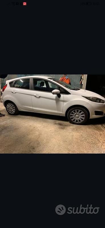 Usata Ford Fiesta 95 CV (69 kW) 2016 Berlina