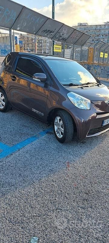 Usata Toyota iQ 98 CV (72 kW) 2009 Utilitaria