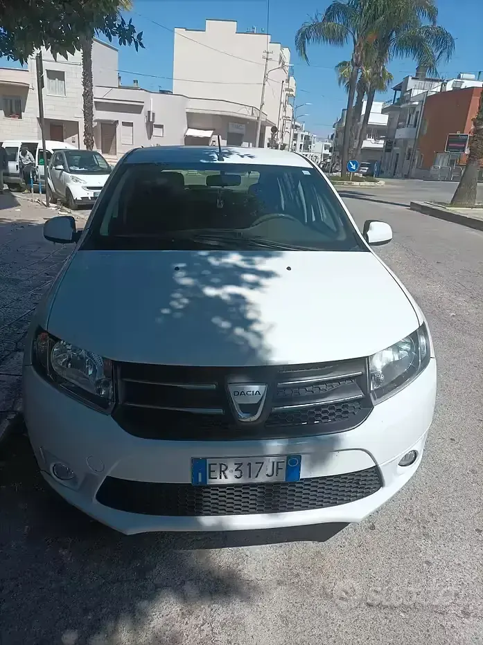 Usata Dacia Sandero 75 CV (55 kW) 2013 Berlina