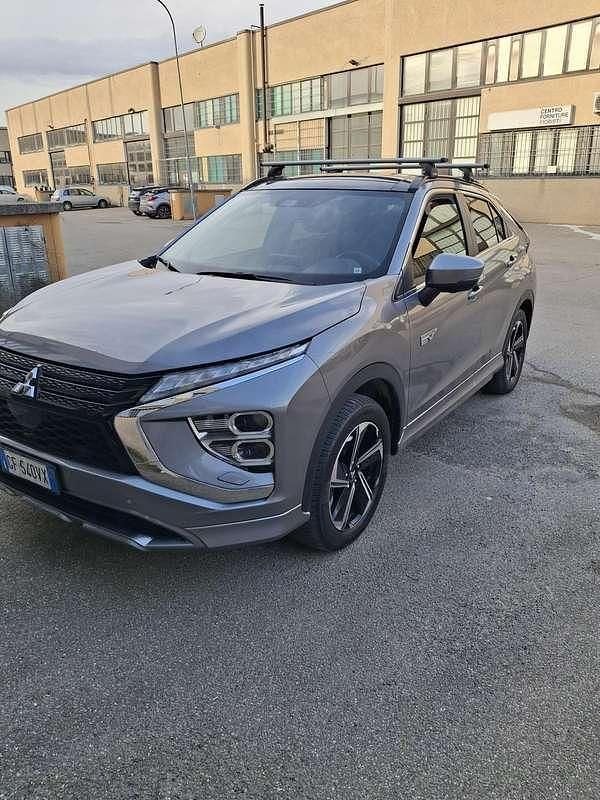 Usata Mitsubishi Eclipse Cross 98 CV (72 kW) 2021 Argento SUV