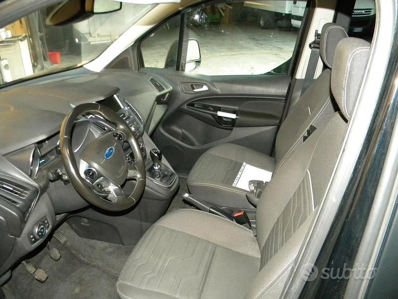 Usata Ford Tourneo Connect 120 CV (88 kW) 2018 Nero Monovolume