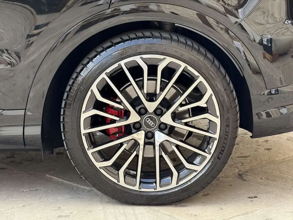 Usata Audi SQ5 Sportback Ambiente 367 CV (269 kW) 2025 Nero SUV