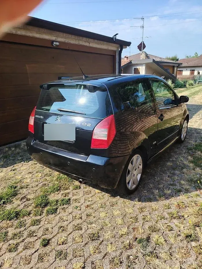 Usata Citroën C2 VTR Sport 109 CV (80 kW) 2005 Nero Utilitaria