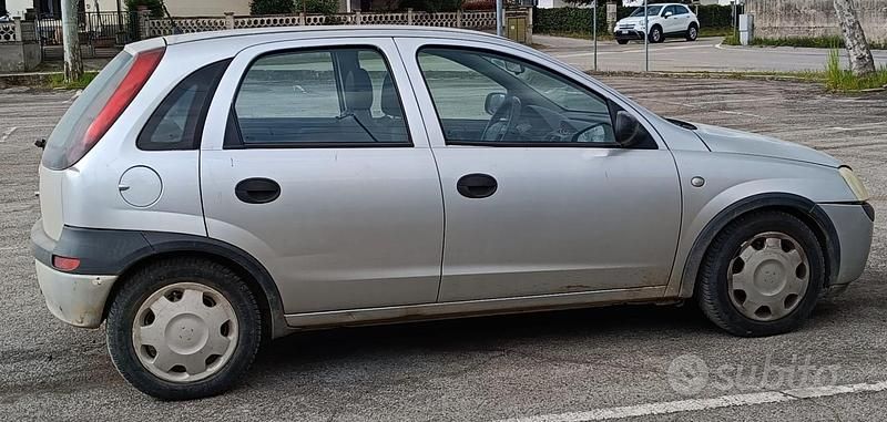 Usata Opel Corsa 2003 Utilitaria