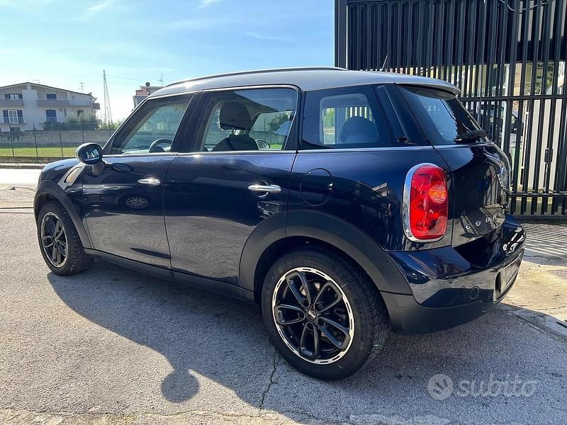 Usata Mini Cooper D Countryman Business 111 CV (81 kW) 2015 Blu SUV