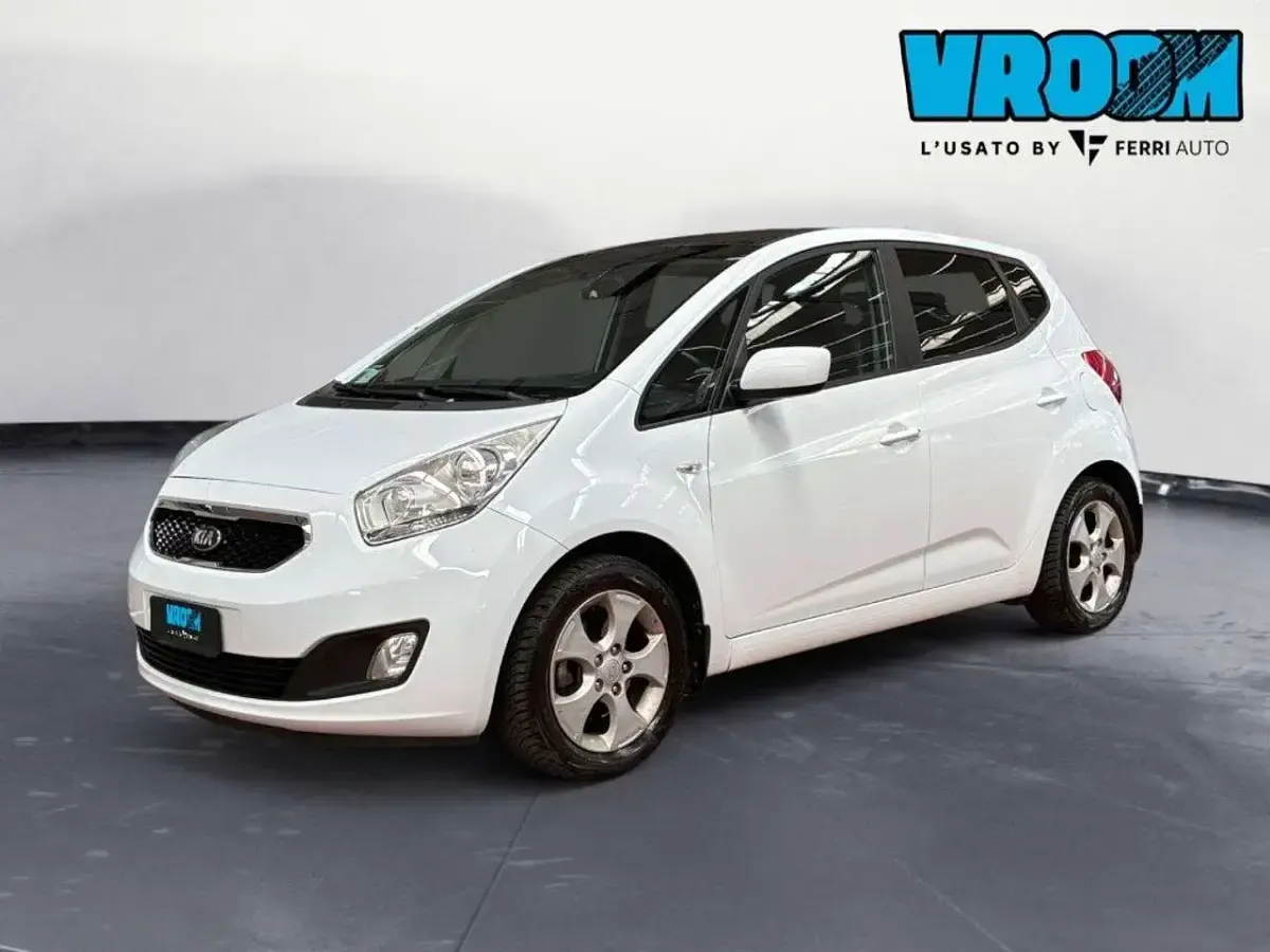 Usata Kia Venga 90 CV (66 kW) 2014 Bianco Utilitaria