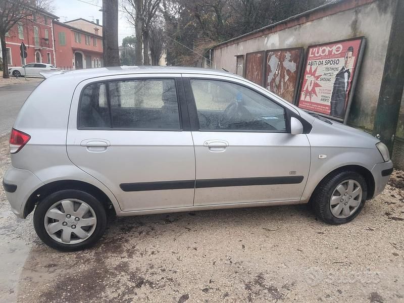 Usata Hyundai Getz 82 CV (60 kW) 2005 Grigio Utilitaria