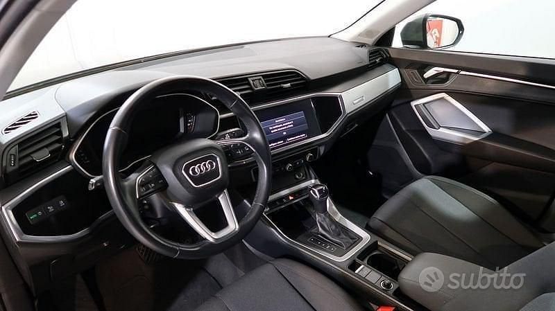 Usata Audi Q3 Business 150 CV (110 kW) 2022 Grigio scuro SUV