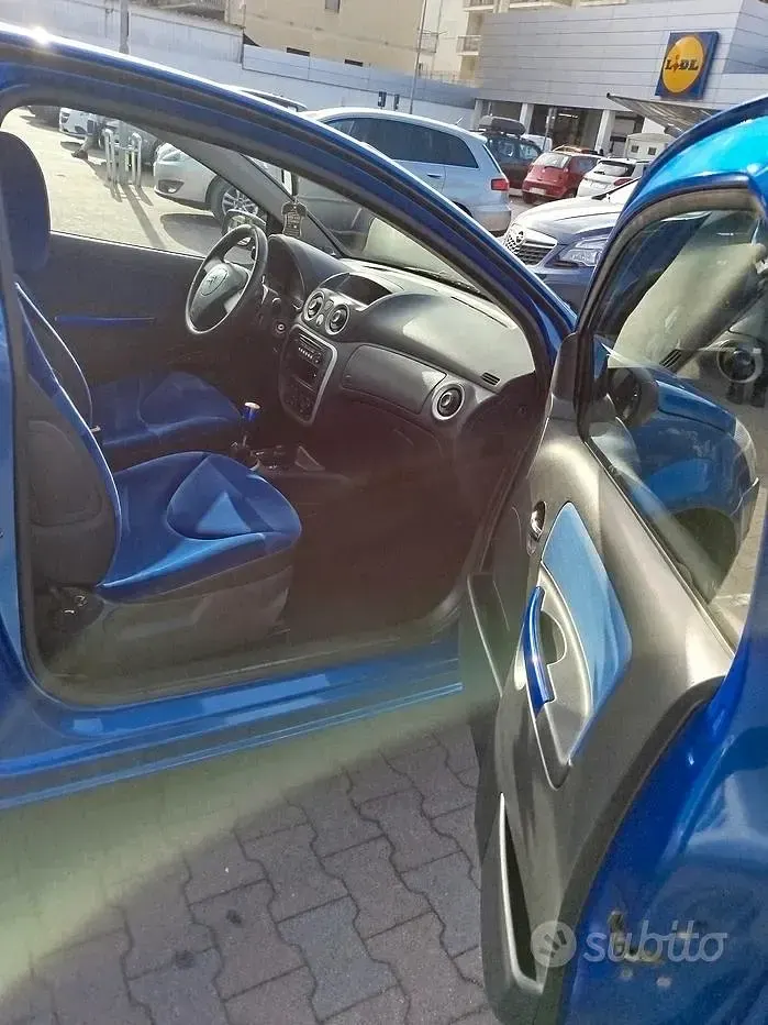 Usata Citroën C2 60 CV (44 kW) 2006 Blu Utilitaria