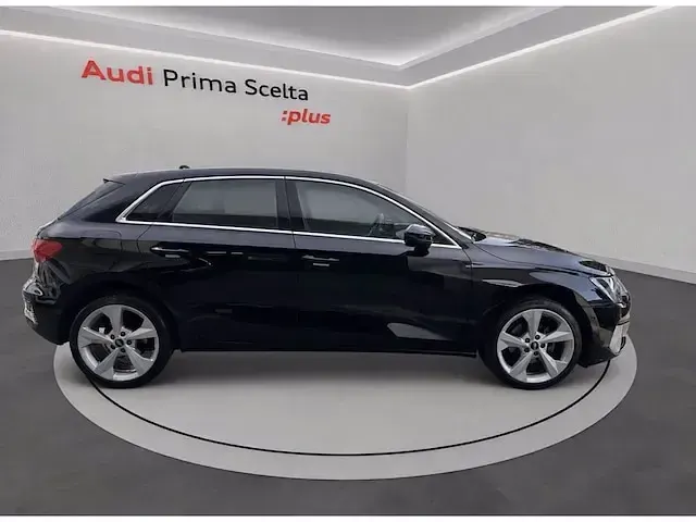 Usata Audi A3 Advanced 110 CV (80 kW) 2023 Nero perla Berlina