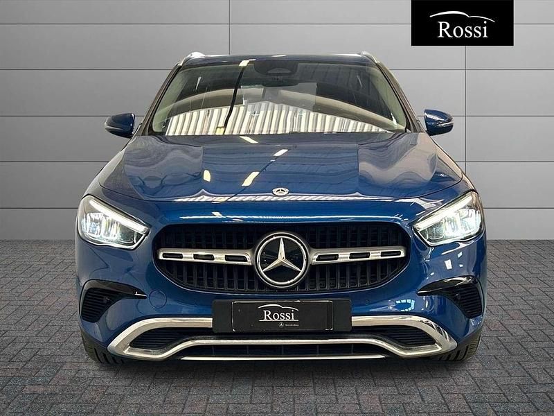 Usata Mercedes GLA200 Advanced Plus 150 CV (110 kW) 2023 Blu metalizzato SUV